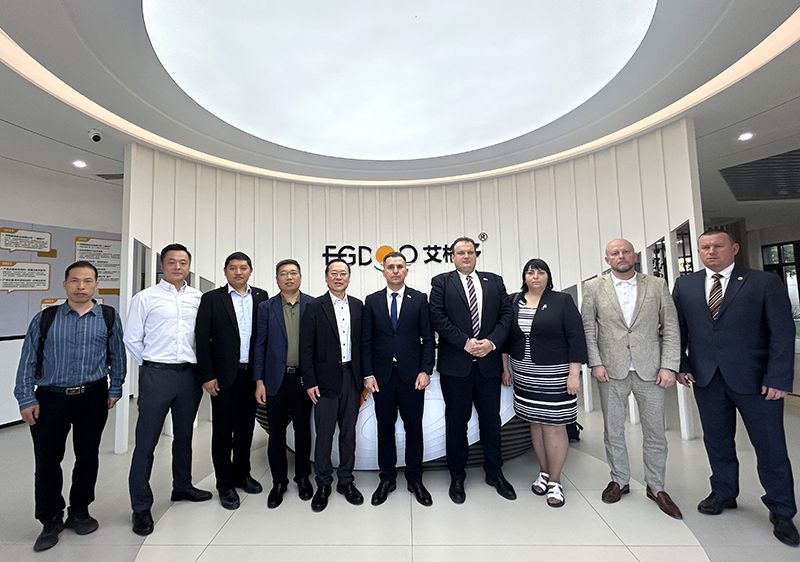 白俄羅斯布列斯特州扎賓卡區執行委員會主席庫茲米奇·安德烈一行蒞臨艾格多集團，共繪中白合作新藍圖